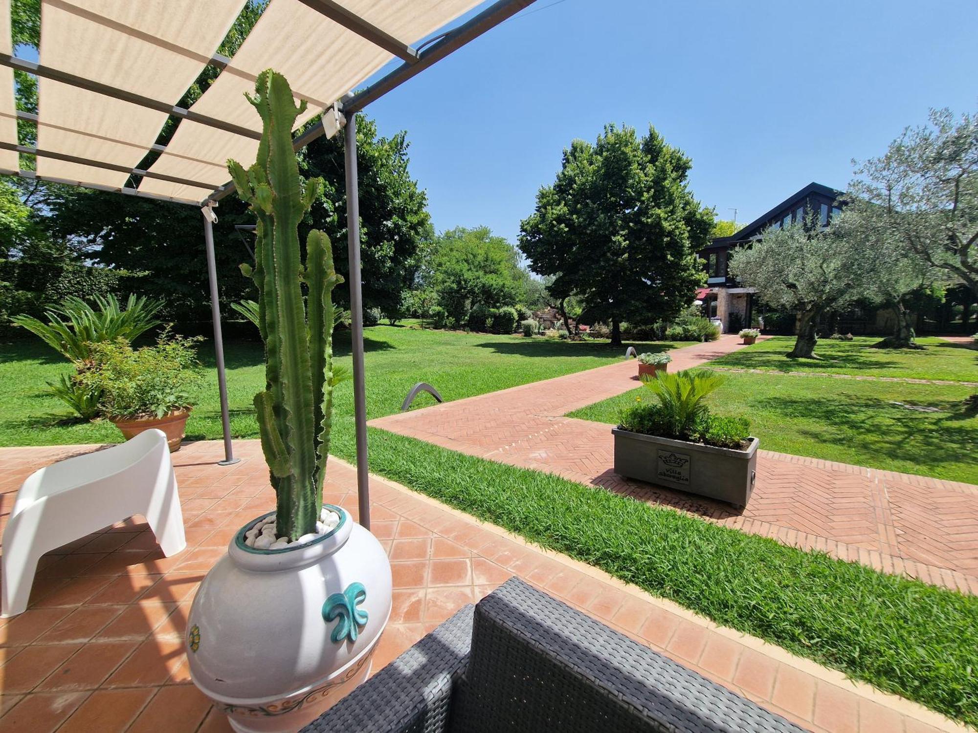 B&B Villa Sbaraglia Alatri Екстер'єр фото